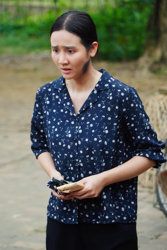 Huyền Lizzie trần tình khi khán giả nói tạo hình vai diễn trong “Căn nhà không mái che” chưa… đủ khổ - Ảnh 1.