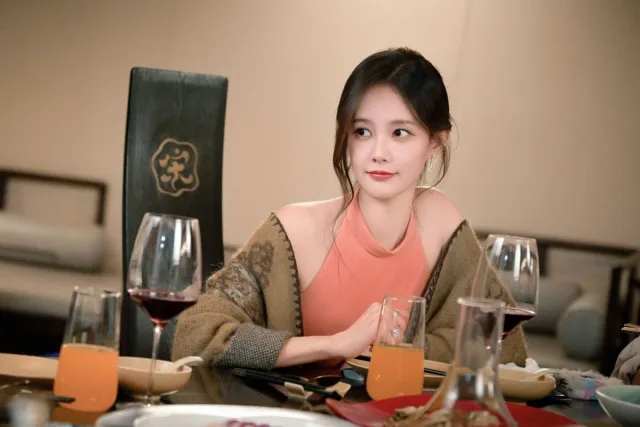 Lý Nhất Đồng tự giảm cát sê để giành vai diễn 'Mỹ nhân dư'- Ảnh 2. Lý Nhất Đồng tự giảm cát sê để giành vai diễn 'Mỹ nhân dư'- Ảnh 2.
