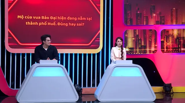 Vận may gọi tên ai: Đại Nghĩa bất ngờ trước màn so tài kịch tính của dàn MC- Ảnh 6. Vận may gọi tên ai: Đại Nghĩa bất ngờ trước màn so tài kịch tính của dàn MC- Ảnh 6.