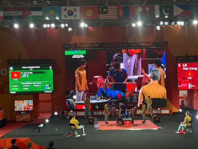 ASIAN Para Games 5: Lê Văn Công giành huy chương bạc đầu tiên cho đoàn Việt Nam- Ảnh 2.