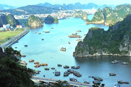 A view of Ha Long Bay. — VNA/VNS Photo Minh Duc