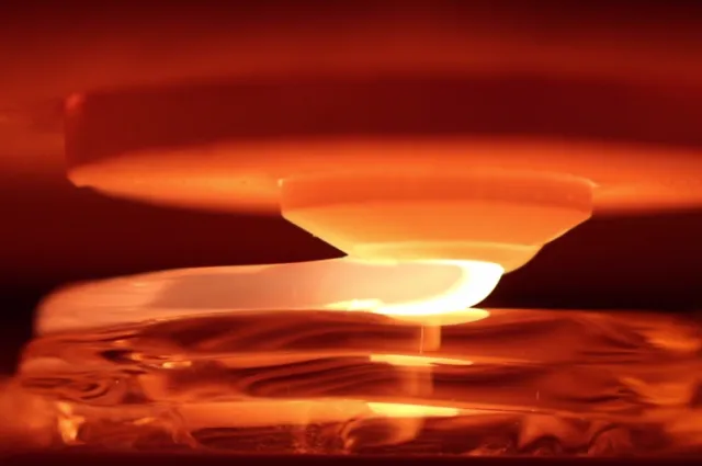 Screenshot of glass being printed