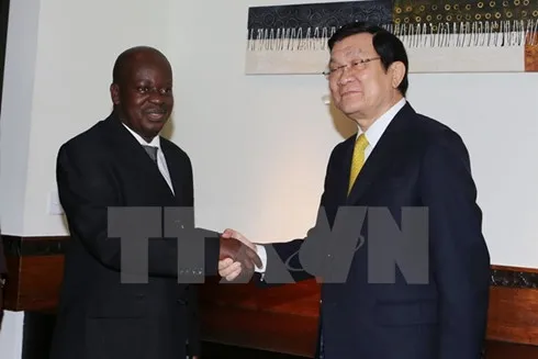 President Truong Tan Sang (R) and Speaker of Tanzania’s National Assembly Job Ndugai