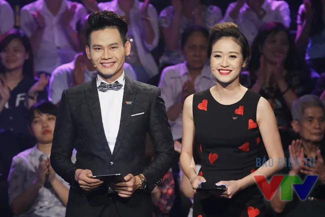 Hong Phuc and Phi Linh - Host of show