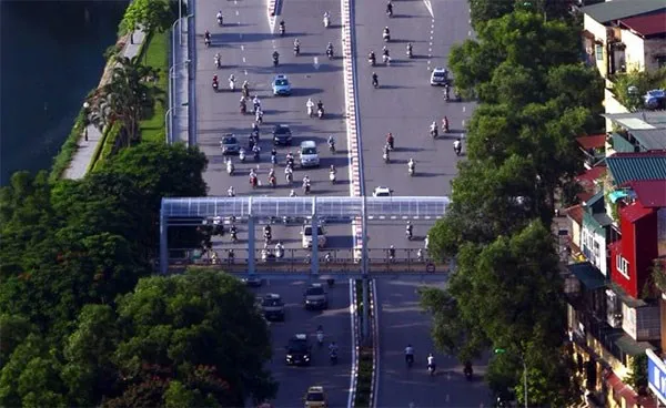A street in Hanoi (Source: Internet)
