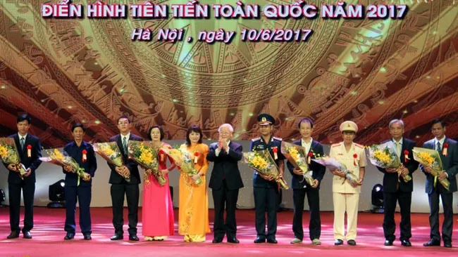General Secretary Nguyen Phu Trong and exemplary role models
