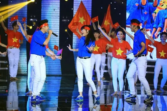 Young singers will perform at Tieng Hat Cong Nhan (Voice of Workers), a music contest launched by HCM City Labour Union and its partners for young migrant labourers in industrial parks and export processing zones. (Photo: kmedia)