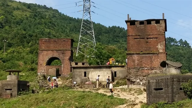 A complex of the Hải Vân Gate at 490m above sea level borders Da Nang and Hue. — VNS Photo Cong Thanh