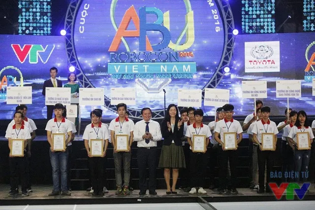 Robocon Vietnam 2016 (Photo Credit: VTV News)