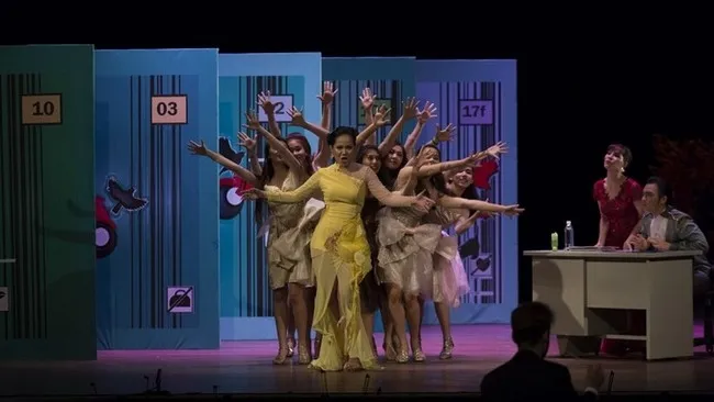 The HBSO will stage the operetta 'The Bat' on December 29 evening. (Credit: HBSO)