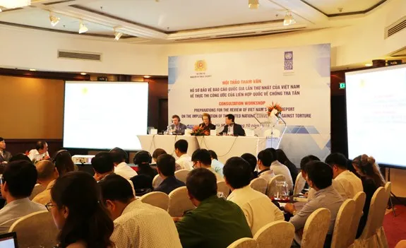 Photo: Quan doi Nhan dan