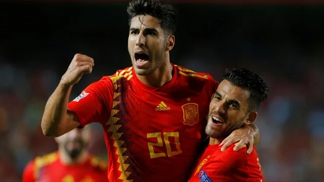 Spain's Marco Asensio celebrates their third goal with Dani Ceballos - UEFA Nations League - League A - Group 4 - Spain v Croatia - Estadio Martinez Valero, Elche, Spain - September 11, 2018. (Photo: Reuters)