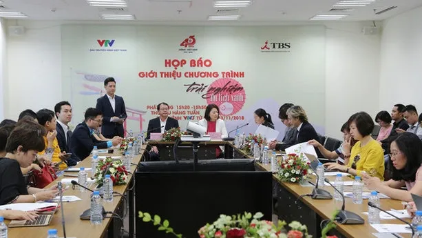 The press conference on the programme