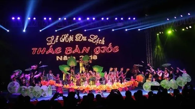 A performance at the opening ceremony (Photo: VNA)