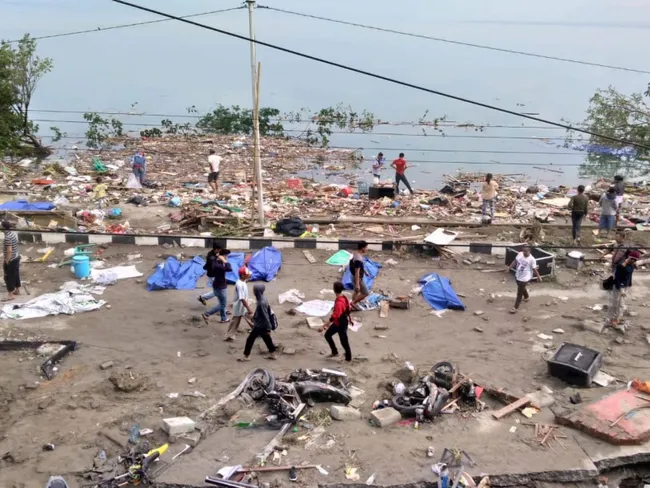 An earthquake and tsunami struck Sulawesi island on September 28. (Photo: Sky News)