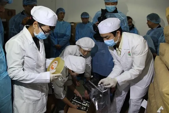 Decree No 15, effective since February 2, 2018, dictates several changes, the most notable of which is giving firms the right to self-declare food-product origins and quality, replacing the long-standing method of keeping records at public management agencies (Source: news.chinhphu.vn)