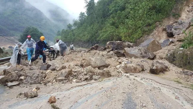 Floods, landslides leave three dead, three missing in Lai Chau