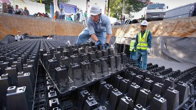 A similar underground water reservoir was already constructed last year. (Photo: Tuoi Tre)