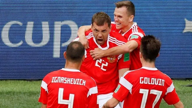 Russian players celebrate a goal against Saudi Arabia. (Photo: Reuters)