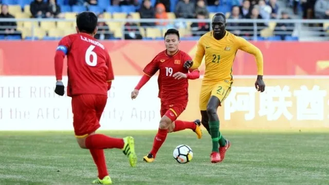Quang Hai (No. 19) shines in both the Vietnam U23’s first two matches at the tournament. (Credit: AFC)