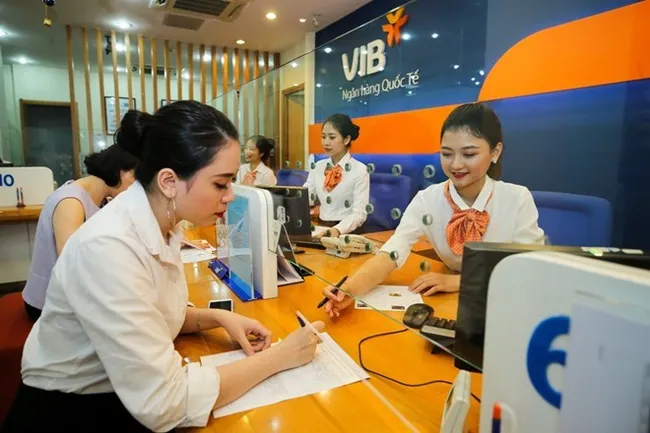 A transaction office of the Vietnam International Commercial Joint Stock Bank (VIB) (Photo: VNA)