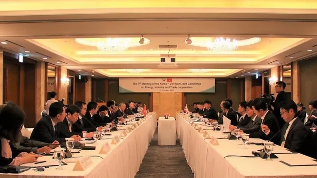 The 9th meeting of the Vietnam-ROK joint committee on energy, industry and trade cooperation (Photo: VNA)