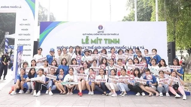 Participants at the meeting