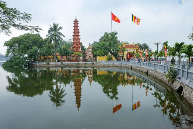 Tran Quoc pagoda in Hanoi (Photo: baophapluat.vn)