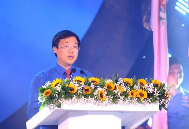 First Secretary of the Ho Chi Minh Communist Youth Union Central Committee Le Quoc Phong speaks at the ceremony in HCM City on August 17 (Photo: VNA)