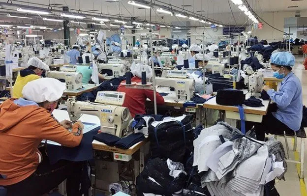 It is time for Vietnam to exercise the rights of selecting to improve the quality of FDI inflows, and not to attract them at all costs. (Picture for illustration)