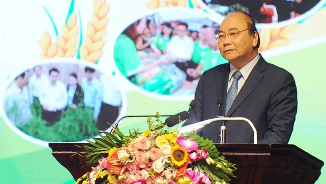 PM Nguyen Xuan Phuc speaking at the conference. (Photo: TRAN HAI/NDO)
