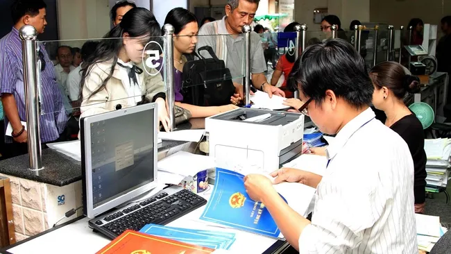 The government is making bold efforts to make it easier to do business in Vietnam. (Photo: Dien Dan Doanh Nghiep)