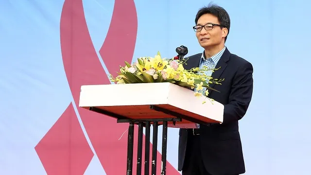 Deputy Prime Minister Vu Duc Dam speaks at the meeting. (Photo: VGP)