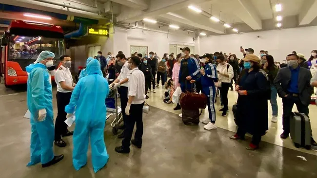 Those entering Vietnam must strictly comply with Covid-19 prevention measures.