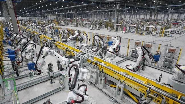 Vietnam is aiming for an ambitious growth target in 2021.