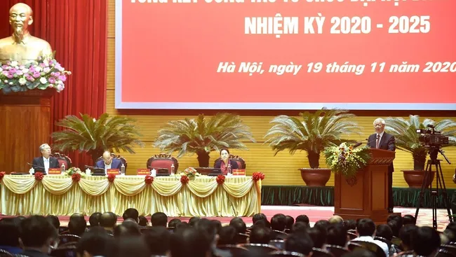 Party General Secretary and President Nguyen Phu Trong speaking at the conference. (Photo: NDO)