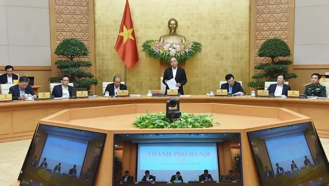 Prime Minister Nguyen Xuan Phuc speaks at the meeting. (Photo: NDO/Tran Hai)