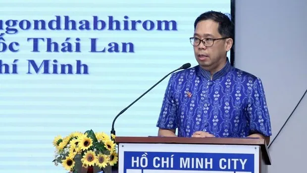 Consul General of Thailand in Ho Chi Minh City Apirat Sugondhabhirom speaking at the meeting. (Photo: VNA)