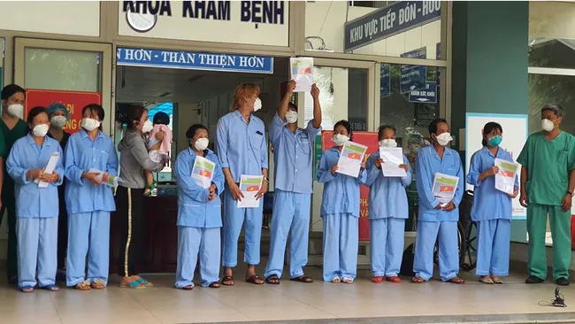 Recovered COVID-19 patients are released from hospital.