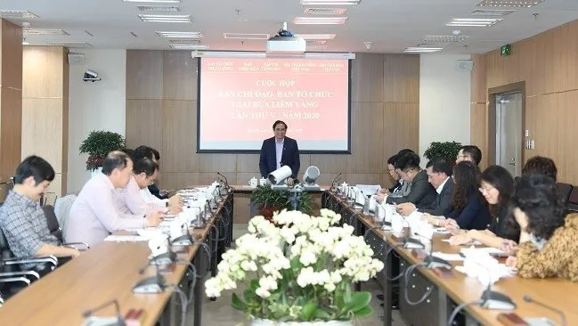 Politburo member Pham Minh Chinh speaking at the meeting (Photo: xaydungdang.org.vn)