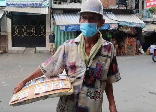 Photo: Nguoi lao dong