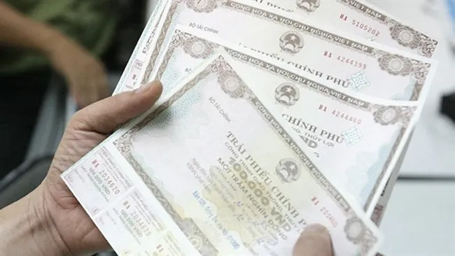 So far this year, the State Treasury has raised over VND33.5 trillion from G-bond auctions at the HNX. (Photo: VNA)