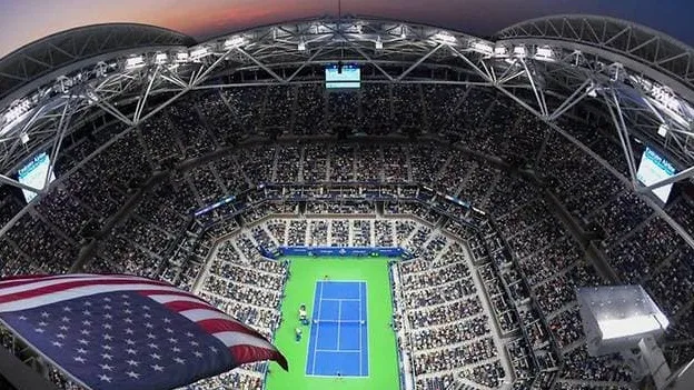 Roger Federer of Switzerland hits to Yoshihito Nishioka of Japan in a first round match on day two of the 2018 US Open tennis tournament at USTA Billie Jean King National Tennis Centre. Aug 28, 2018; New York, NY, USA (Photo: USA TODAY Sports)