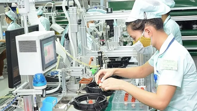 The manufacturing sector, the pillar of industrial production, saw its lowest expansion since 2016 at 7.12%. (Illustrative image)