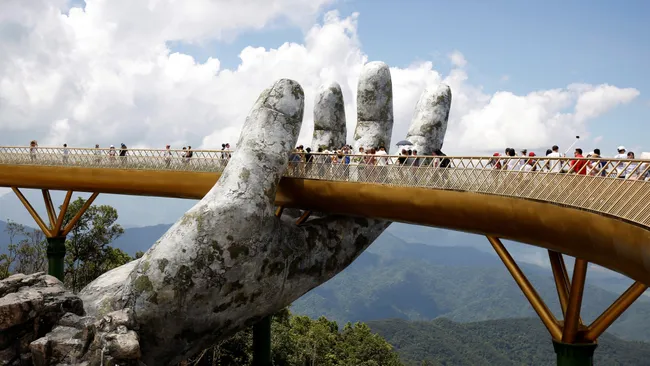 The Golden Bridge in Da Nang City (Photo: Reuters)