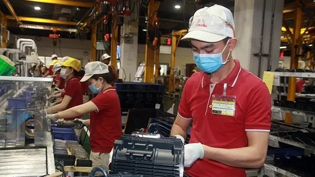 The Vietnamese economy is projected to continue facing difficulties in the coming months.