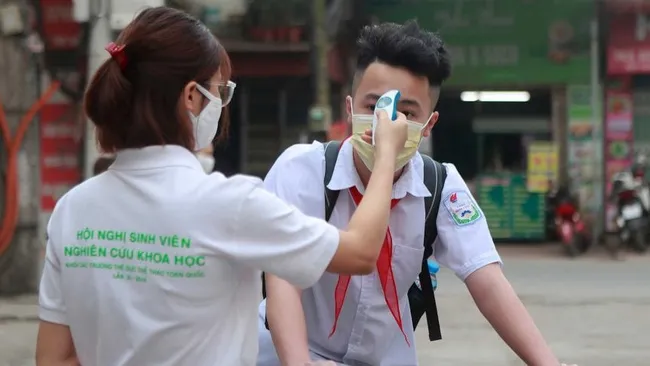 Vietnam's response to COVID-19 has been praised by many, with the official death toll at zero. (AP: Hau Dinh)