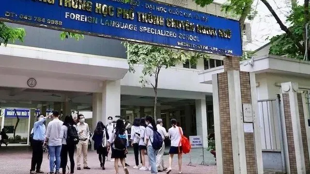 Tens of millions of students nationwide have returned to school on the morning of May 4.