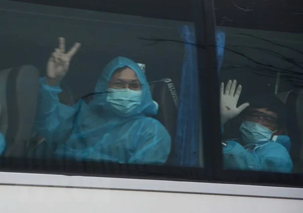 Passengers flown home from Myanmar by Vietjet (Source: VNA)