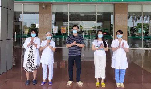 The 12-year old girl (second from right) is among latest discharged COVID-19 patients